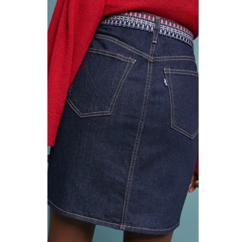 NWT LEVI’S Made & Crafted High-Rise Skirt in Sky Rinse Sz 30 Button Front - Picture 2 of 15